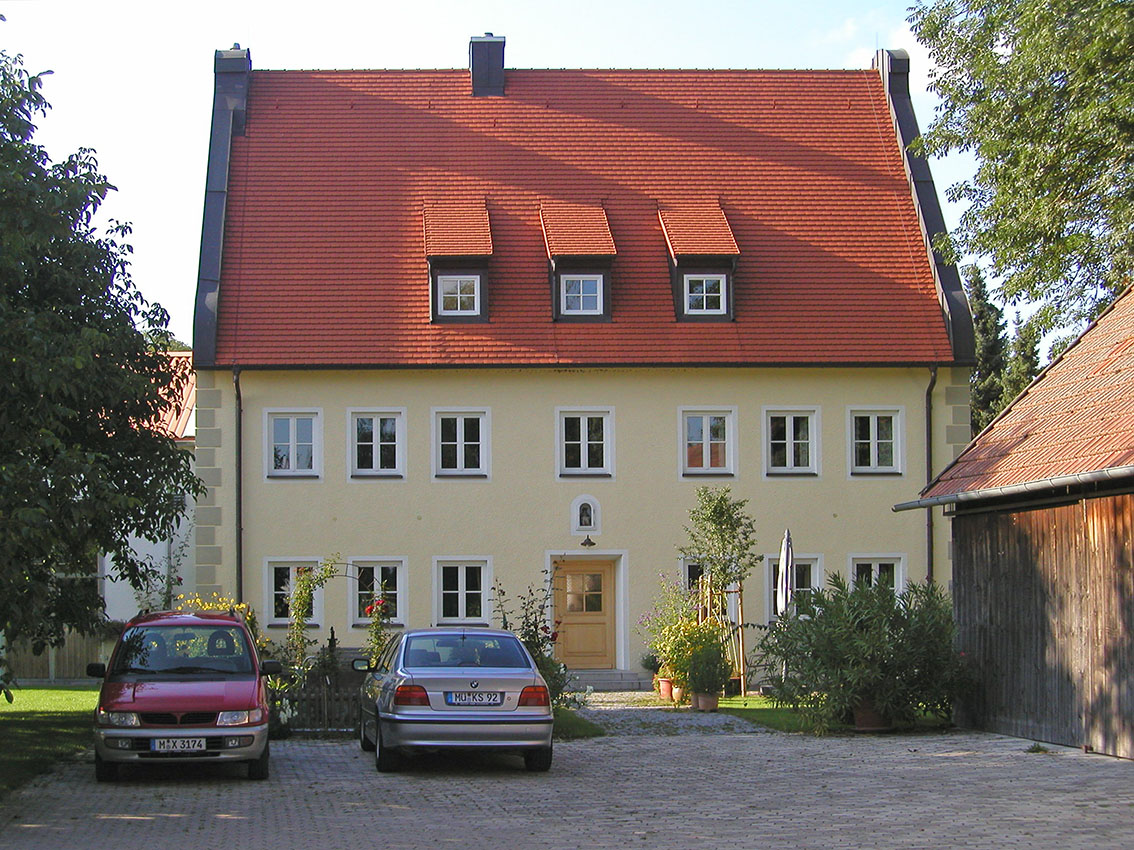 Ein-/Mehrfamilienhaus