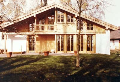 Ein-/Mehrfamilienhaus